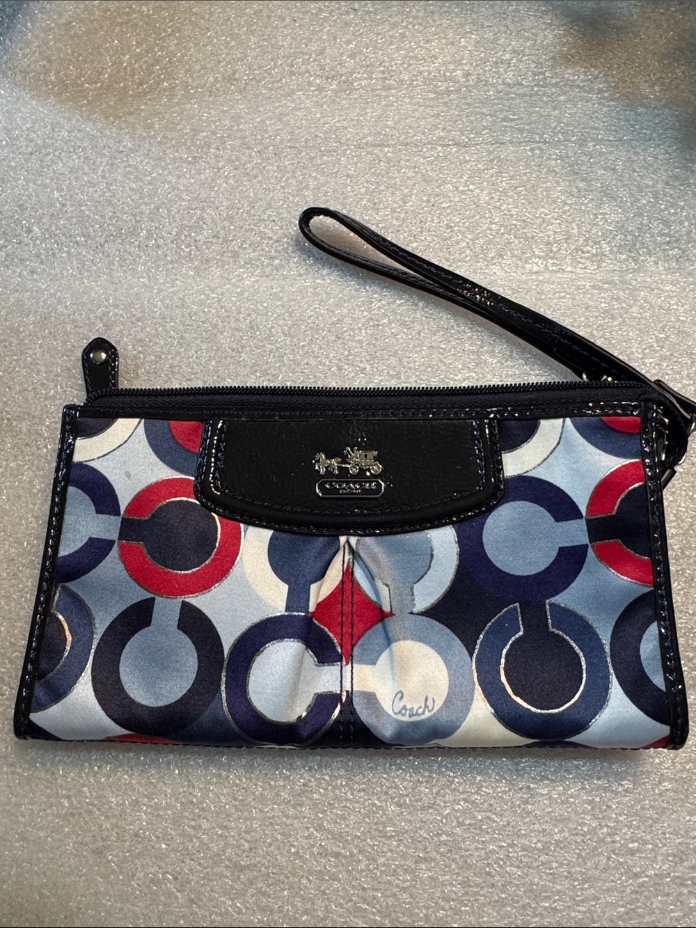 Coach Multicolor Circle Print Wristlet in Navy, Red & Cream Like New